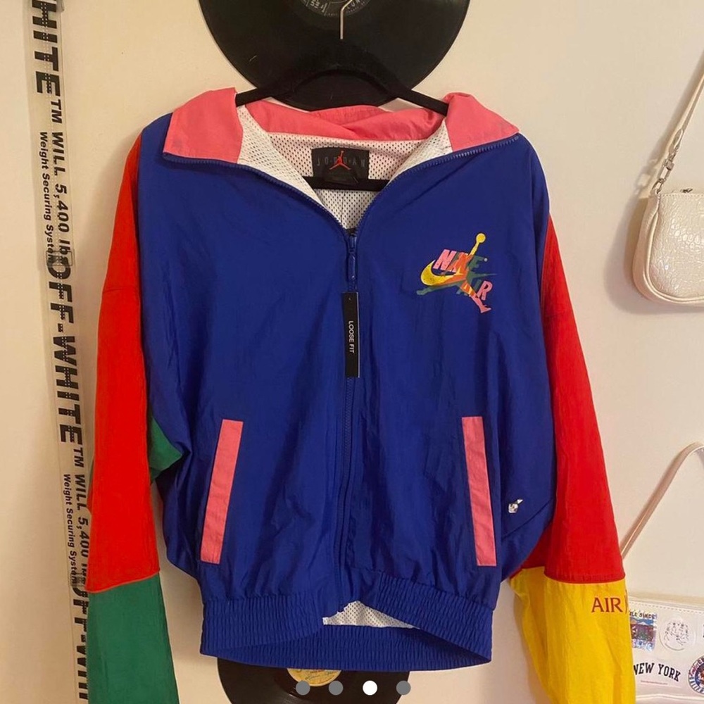 BRAND NEW. RARE FIND!!! Nike Air Jordan Jumpman Classics Jacket Windbreaker